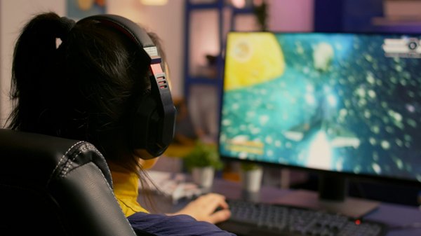 Explore the best case opening hub for ultimate gaming thrills